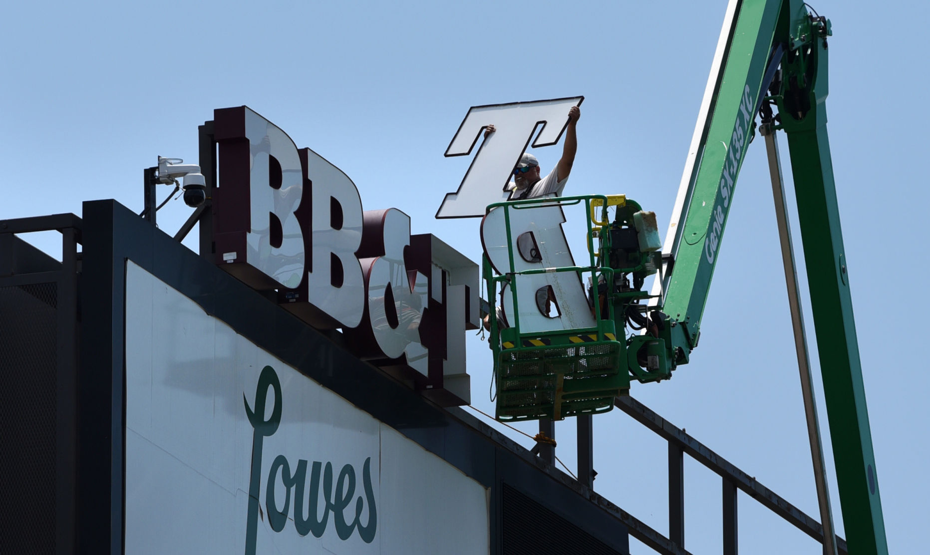 BB&T Ballpark sign removal